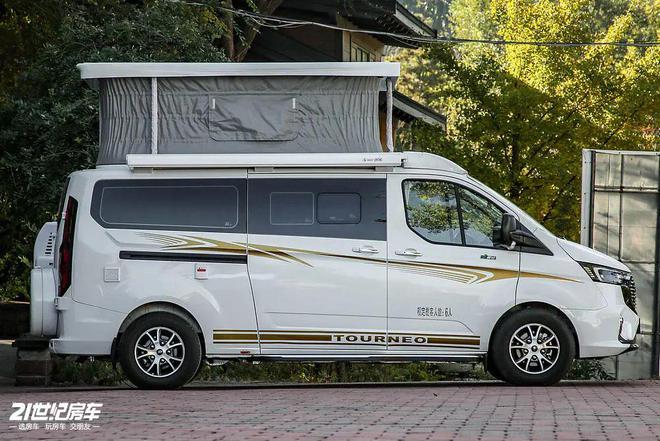 旅居风！实拍齐星星领FT2123k8凯发全站专注升顶房车主打精致(图4)