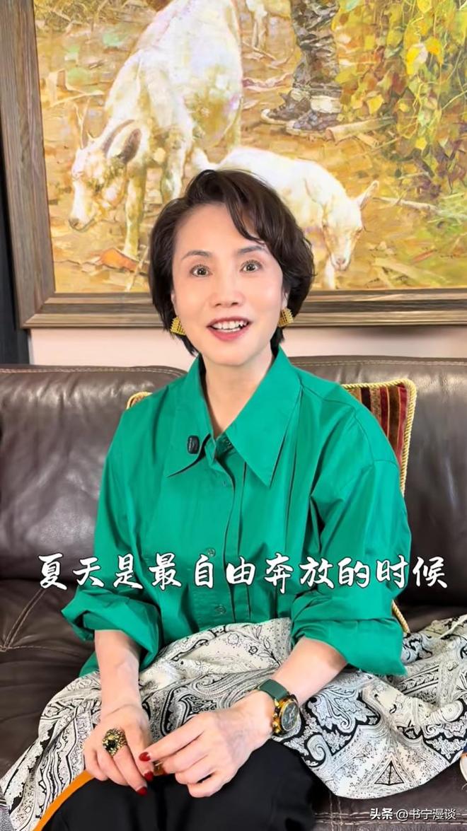 和二婚丈夫住农村平房院子大得能跑步凯发k8入口64岁徐俐晒北京小院(图10)